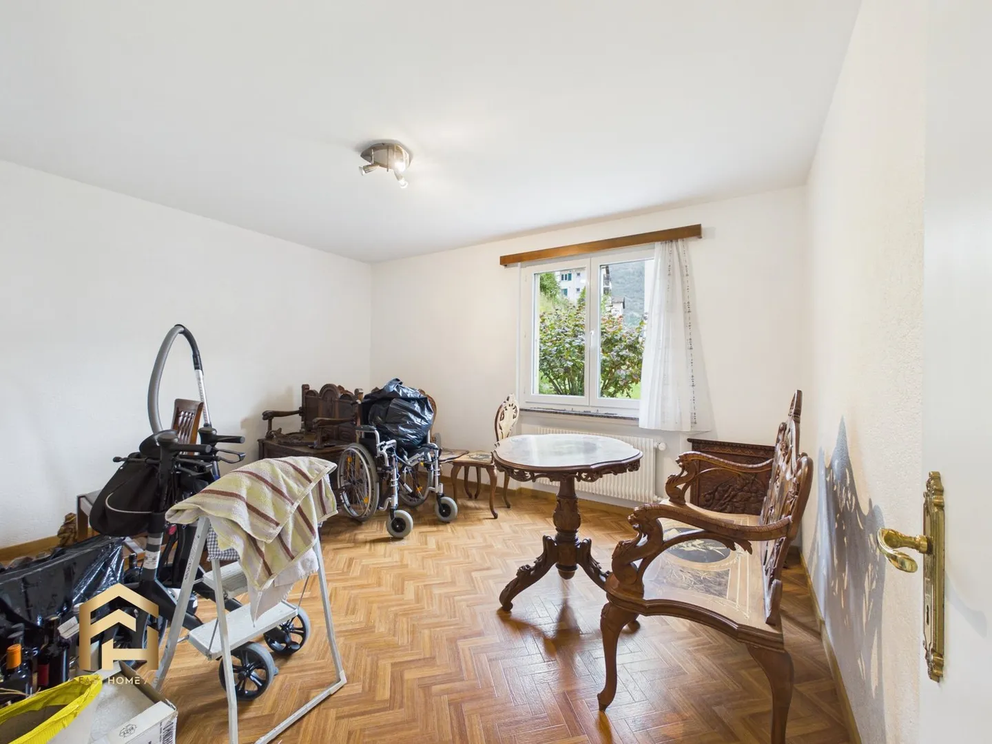 Attraktive Investitionsmöglichkeit: Renovierte 4.5ZWG mit kleinem Balk - Foto 7 di 13