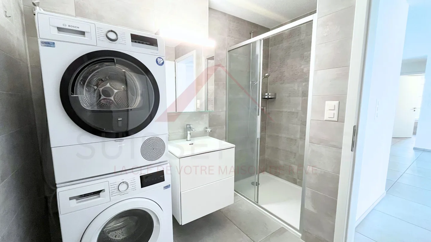 Hyper-center of Delémont - Recent and bright 4.5 rooms of 120 m² with a view - Photo 14 of 19