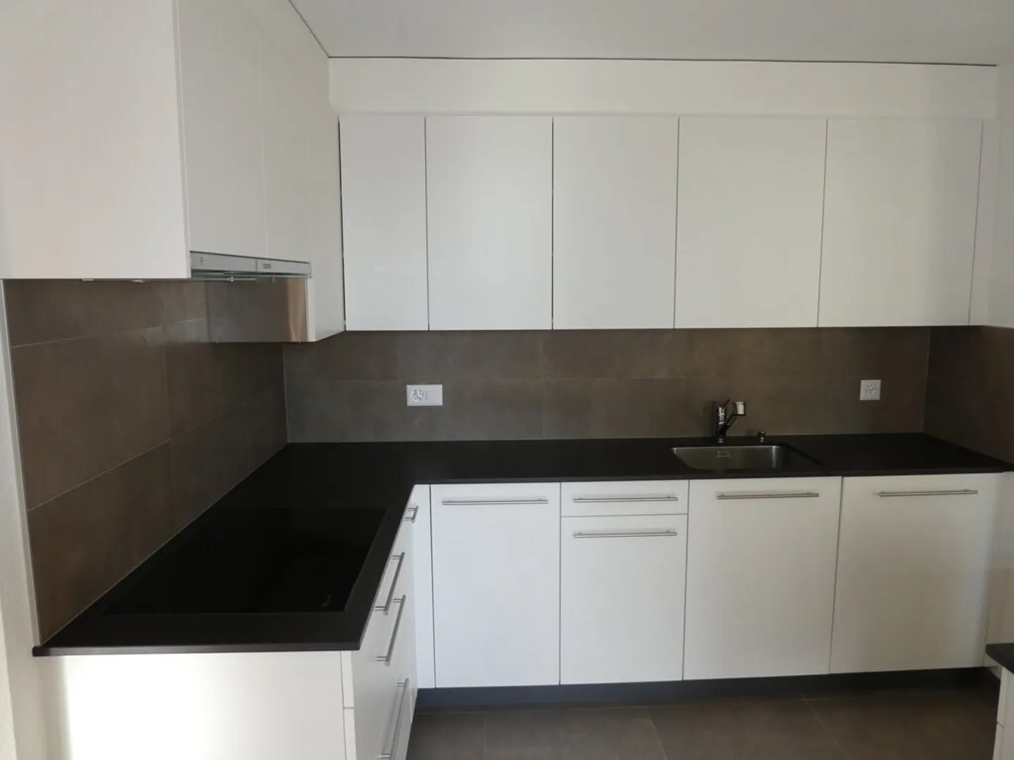 Superbo appartamento di 4.5 stanze nel centro del villaggio! - Foto 2 di 7
