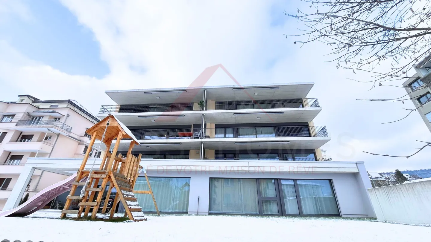 Hyper-center of Delémont - Recent and bright 4.5 rooms of 120 m² with a view - Photo 16 of 19