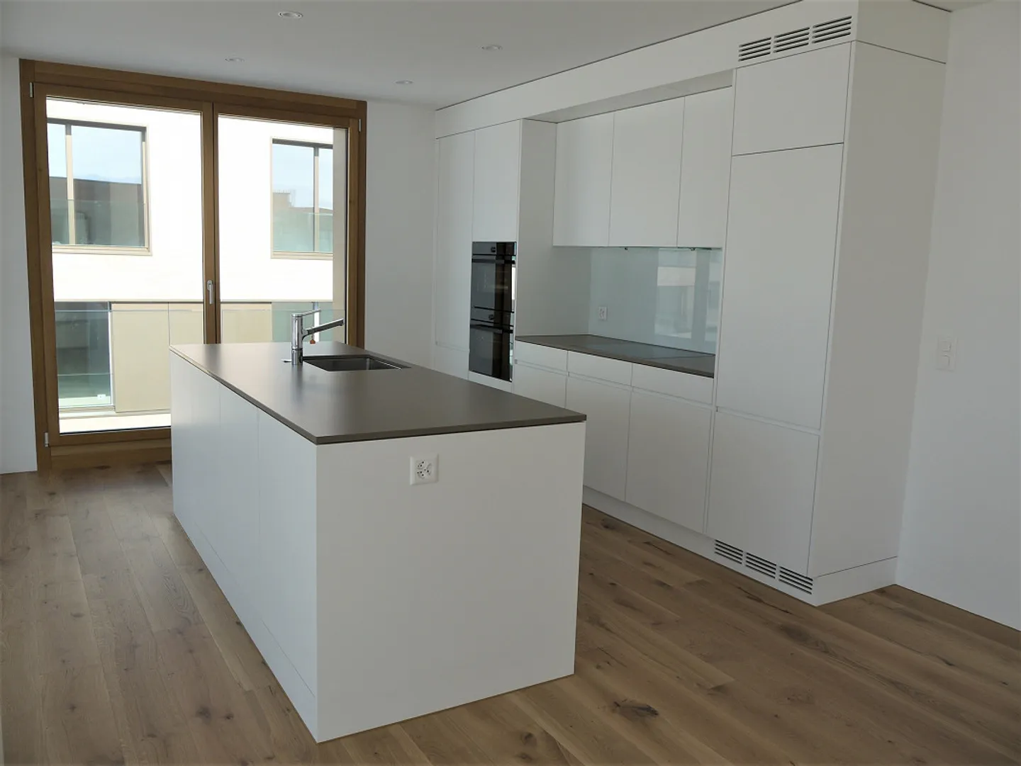 Appartamento attico 2½ locali in posizione privilegiata - Foto 2 di 10