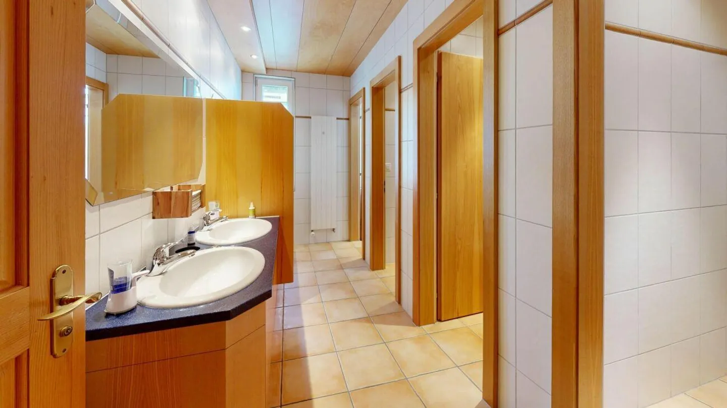 Vielseitige Mischimmobilie - Foto 11 von 14