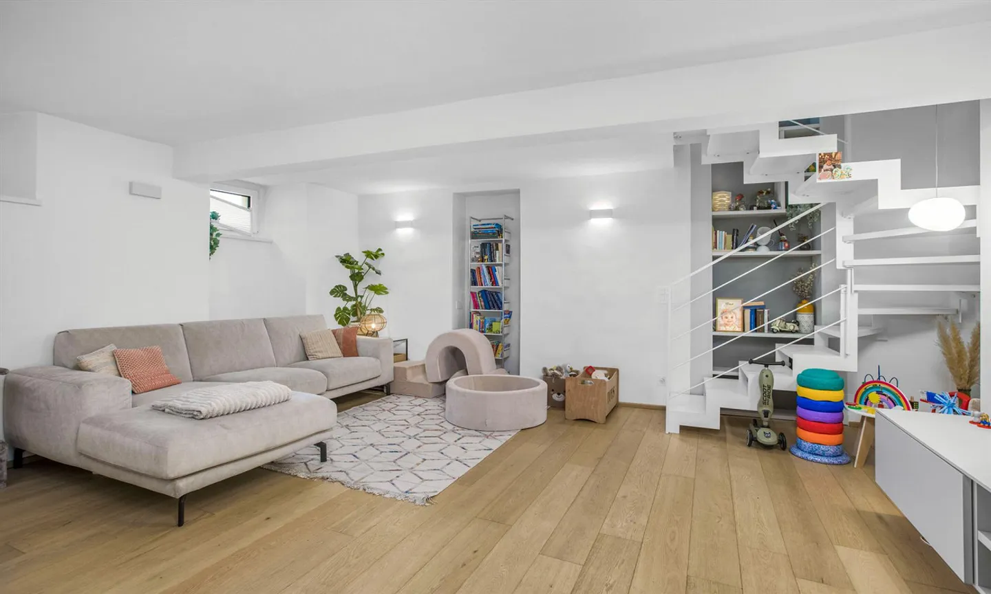 Rundernestes Haus mit 3,5 Zimmern in Montagnola - Foto 1 von 9