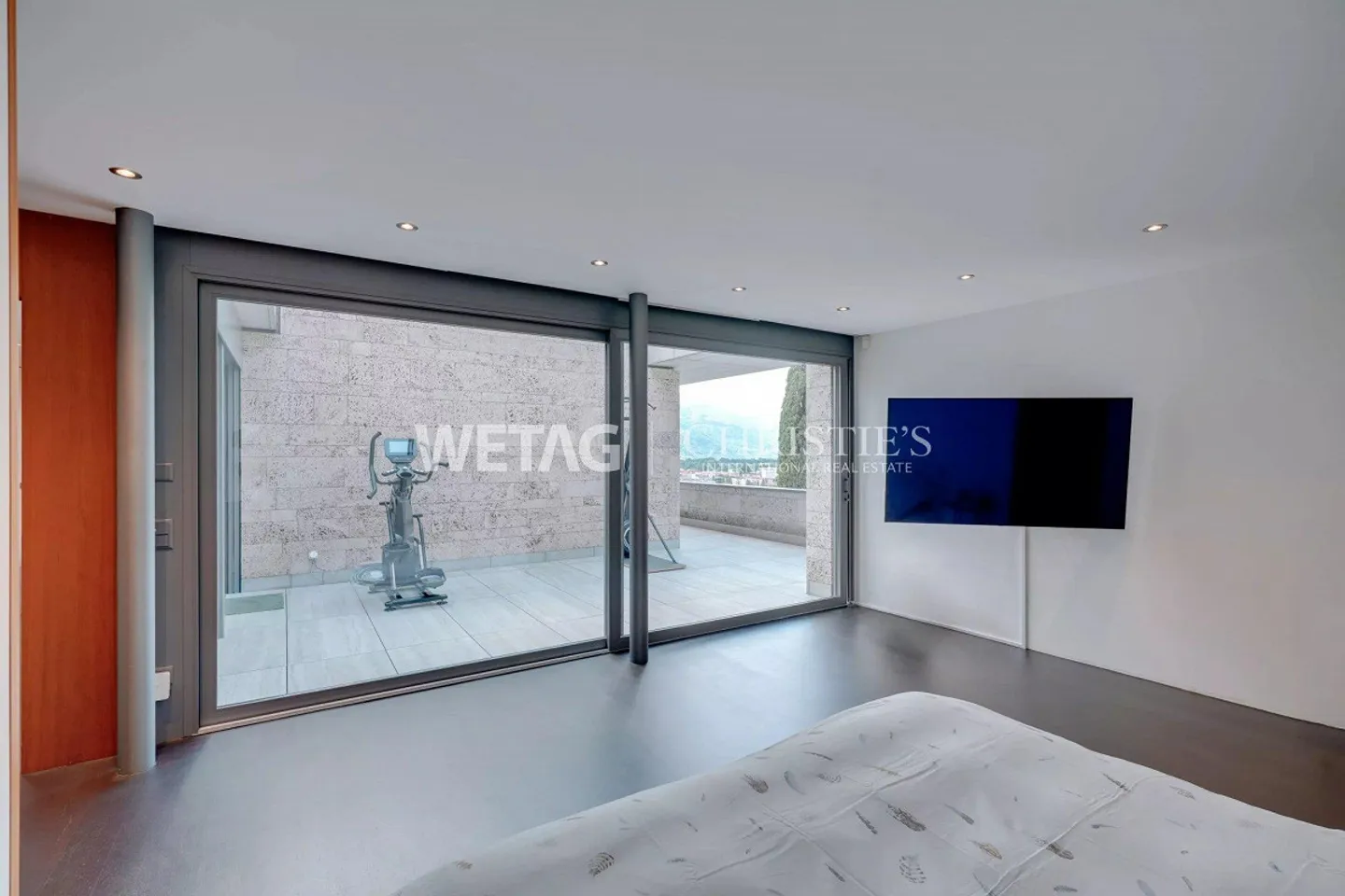 Appartement penthouse lumineux et exclusif avec grande terrasse et vue panoramique à vendre à Locarno - Photo 8 sur 13