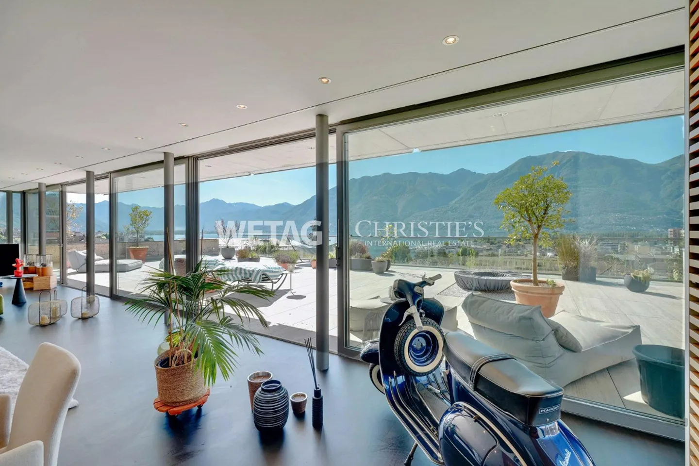 Appartement penthouse lumineux et exclusif avec grande terrasse et vue panoramique à vendre à Locarno - Photo 13 sur 13