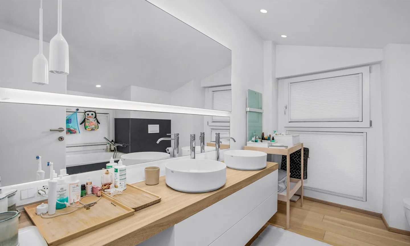 Rundernestes Haus mit 3,5 Zimmern in Montagnola - Foto 8 von 9