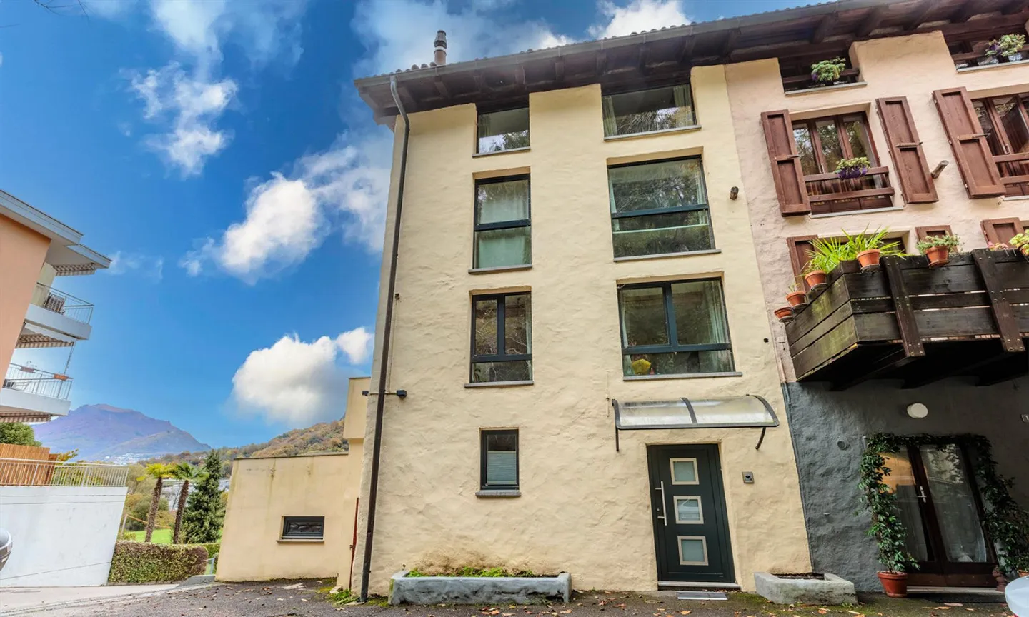 Rundernestes Haus mit 3,5 Zimmern in Montagnola - Foto 9 von 9