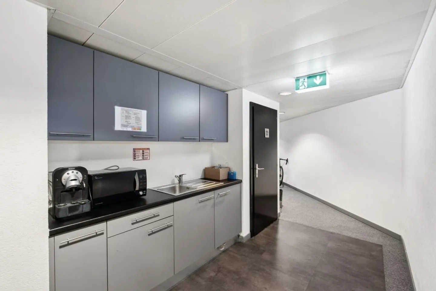 Superficie di uffici di circa 200 m² nel cuore del quartiere dei Bagni - Foto 7 di 8