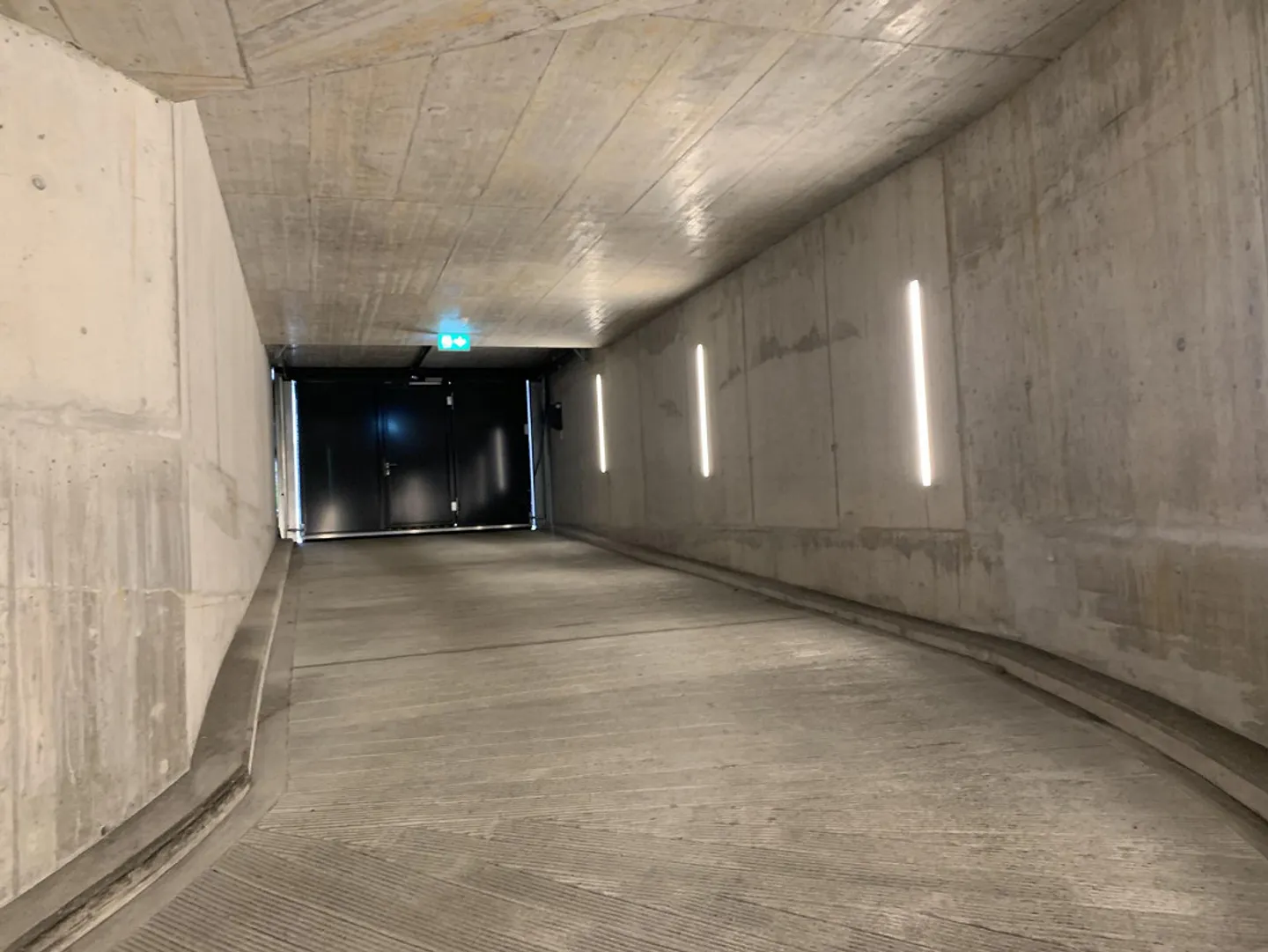 Place de stationnement garage souterrain n° 43 PP handicapé - Photo 3 sur 3