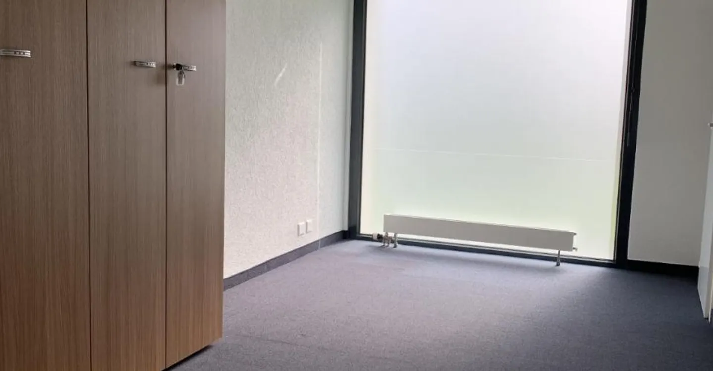 Premium location for rent in Gland! - Photo 6 of 6