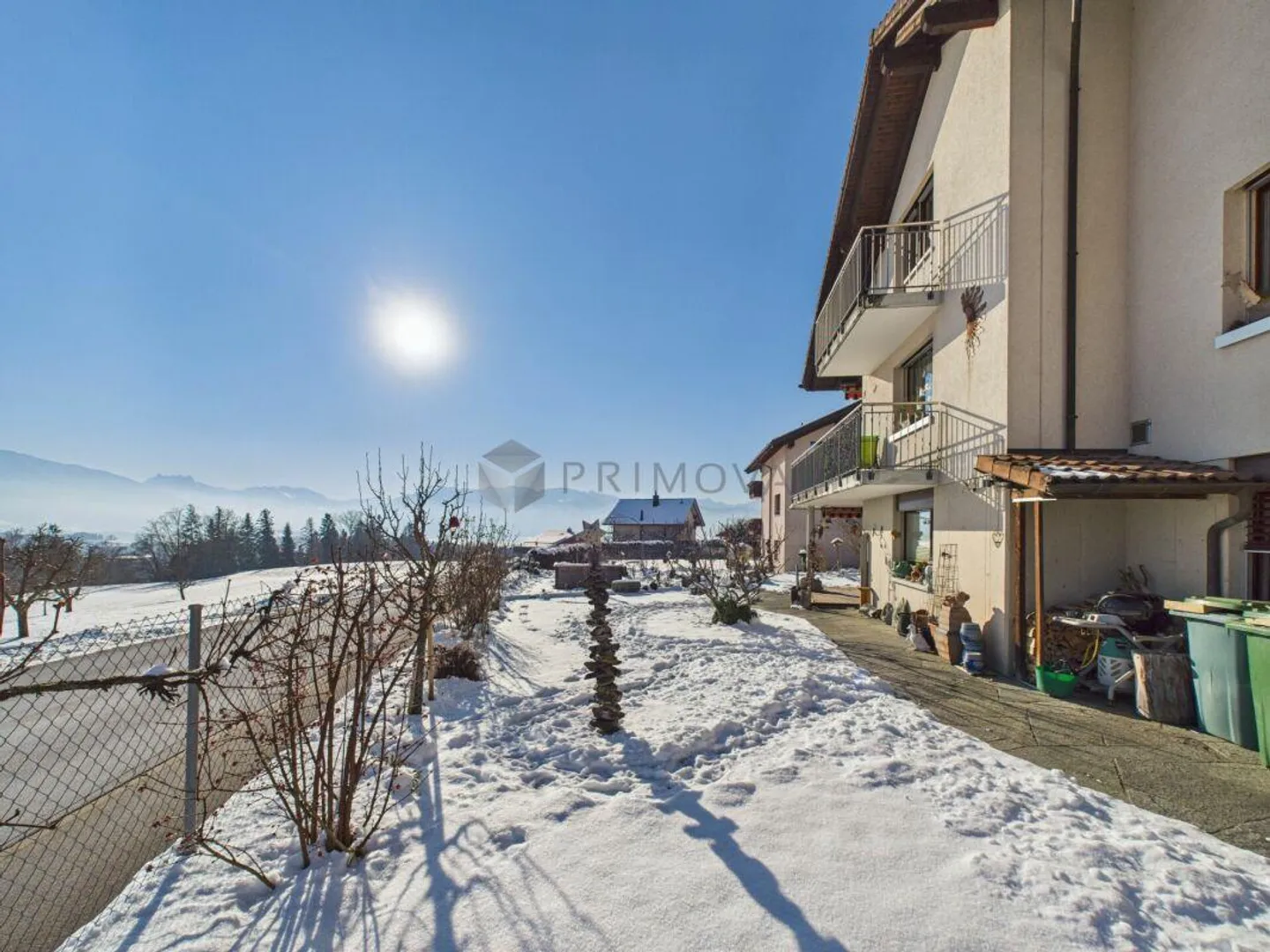 Geräumiges Familienhaus mit Garten - Foto 1 von 15