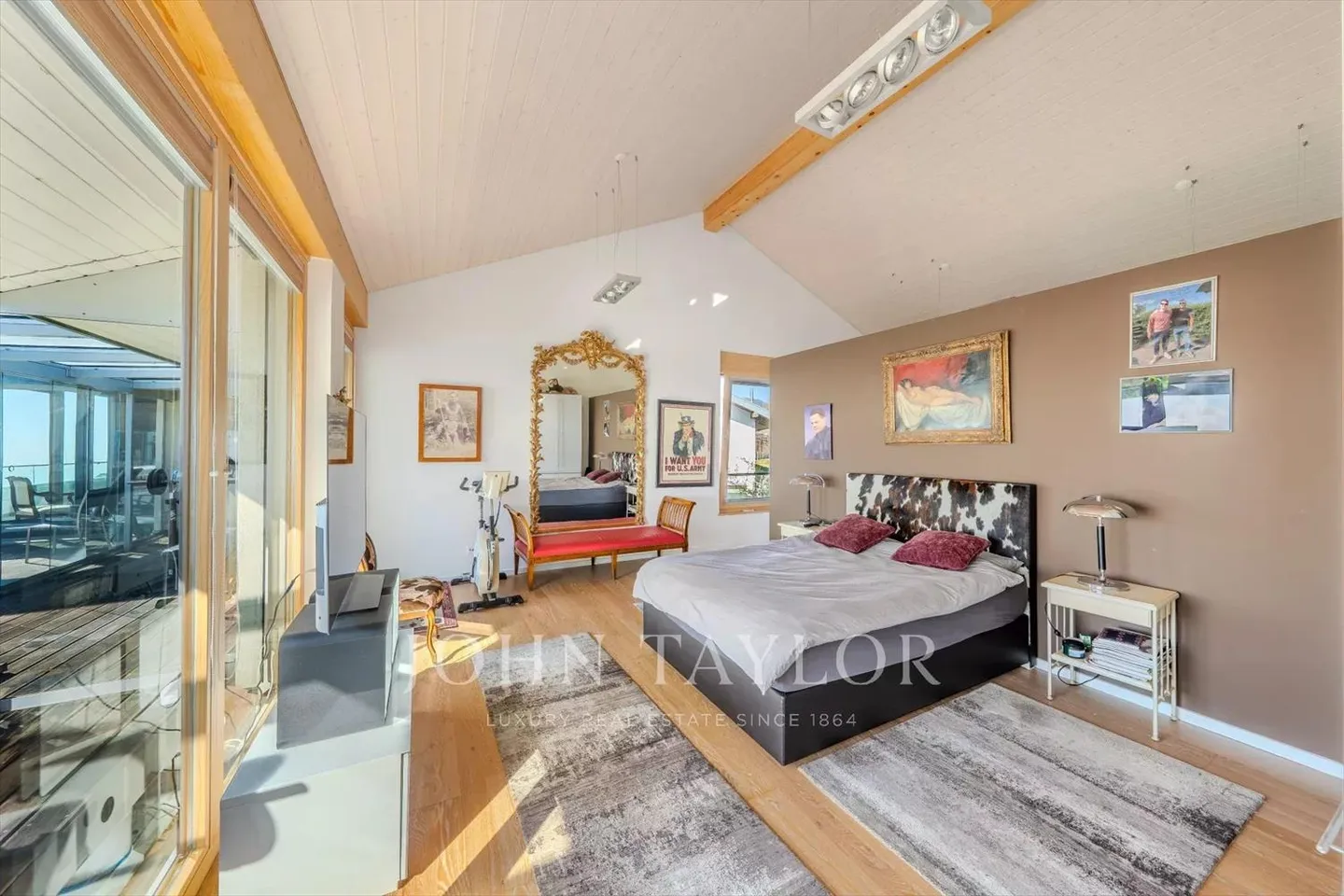 Villa moderna con piscina e vista panoramica - Foto 8 di 13