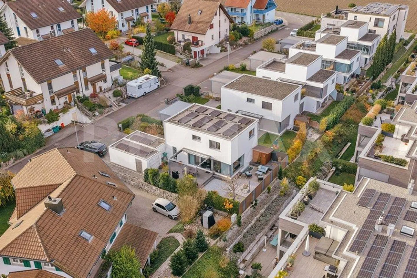 Maison individuelle moderne et indépendante avec aménagement de jardin intelligent - Photo 1 sur 11