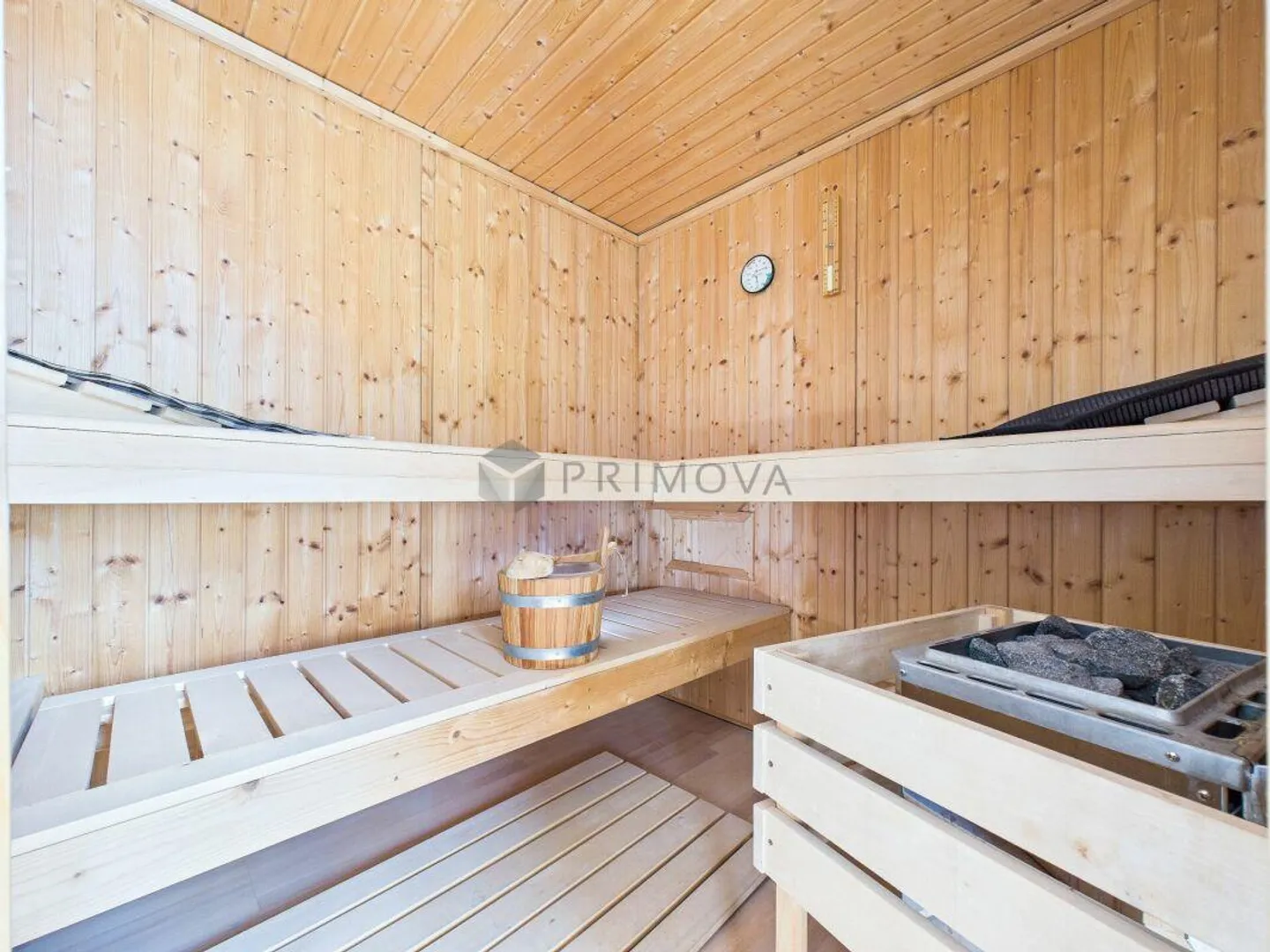 Geräumiges Familienhaus mit Garten - Foto 11 von 15