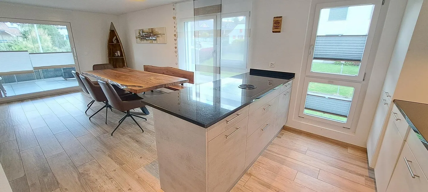 Appartamento 4 1/2 stanze a Winznau incluso 3 posti auto e stanza hobby - Foto 4 di 25