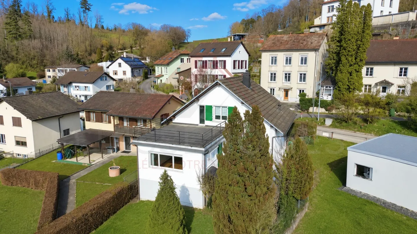 Charmantes Haus mit Schlossblick - Foto 1 von 21
