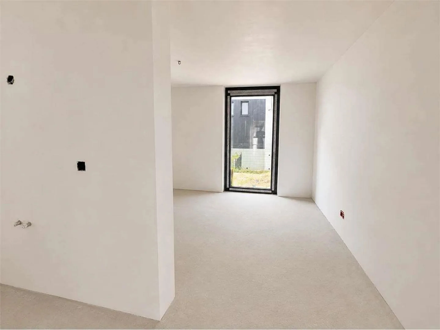 NUOVA RESIDENZA, ULTIMI DUE APPARTAMENTI 3.5 STANZE CON GIARDINO PRIVATO - Foto 8 di 11