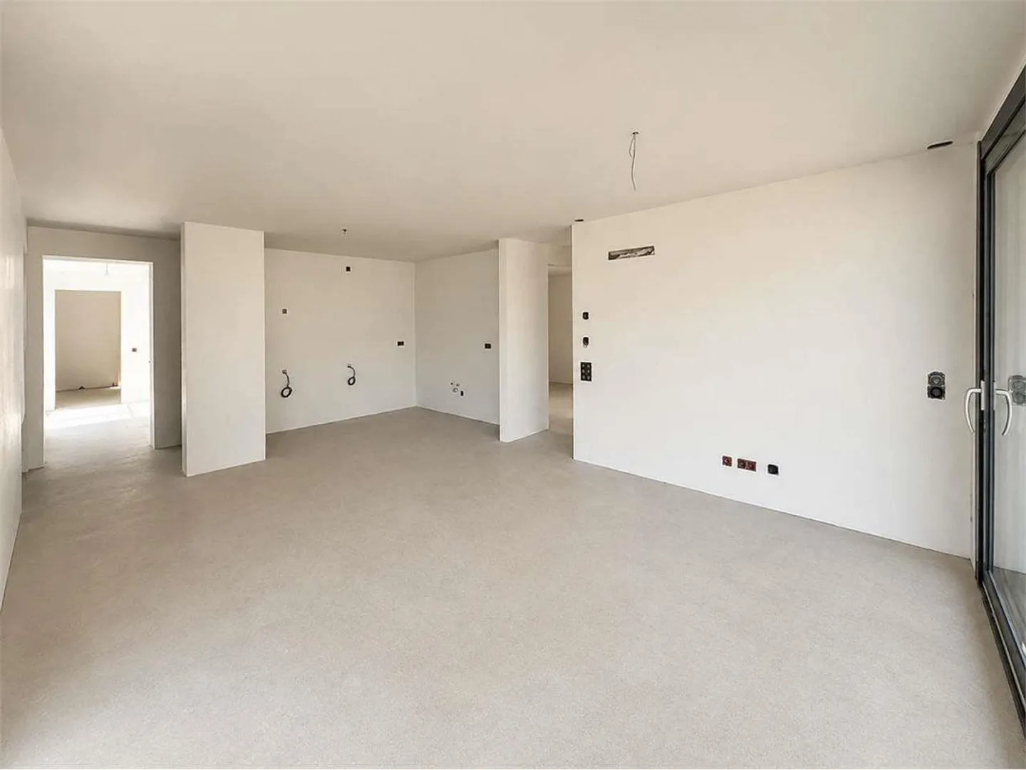 NUOVA RESIDENZA, ULTIMI DUE APPARTAMENTI 3.5 STANZE CON GIARDINO PRIVATO - Foto 4 di 11