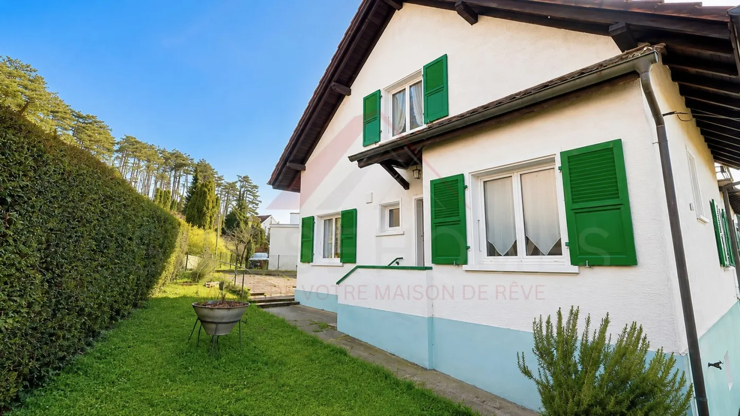 Charmantes Haus mit Schlossblick - Foto 2 von 21