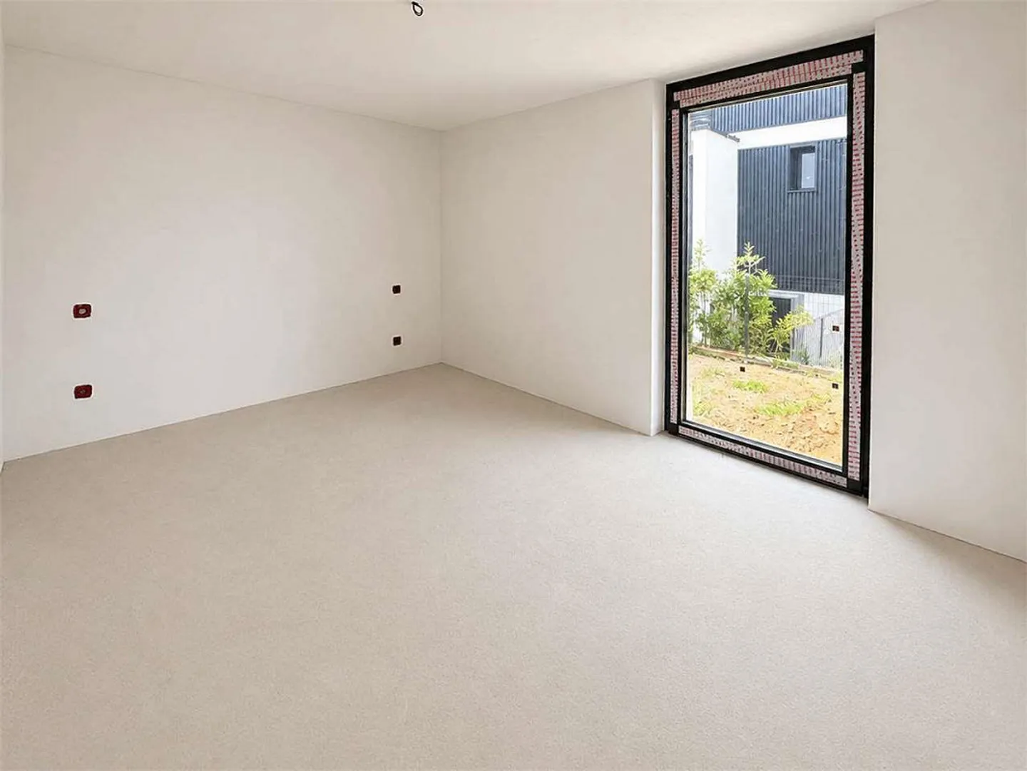 NUOVA RESIDENZA, ULTIMI DUE APPARTAMENTI 3.5 STANZE CON GIARDINO PRIVATO - Foto 10 di 11