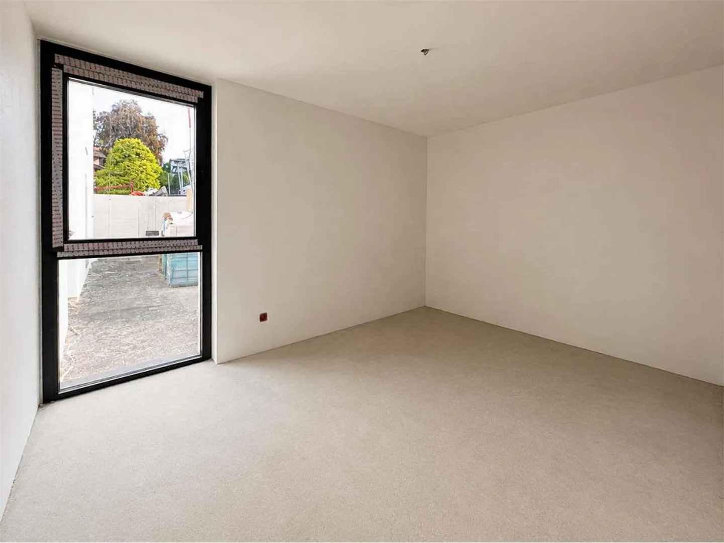 NUOVA RESIDENZA, ULTIMI DUE APPARTAMENTI 3.5 STANZE CON GIARDINO PRIVATO - Foto 11 di 11