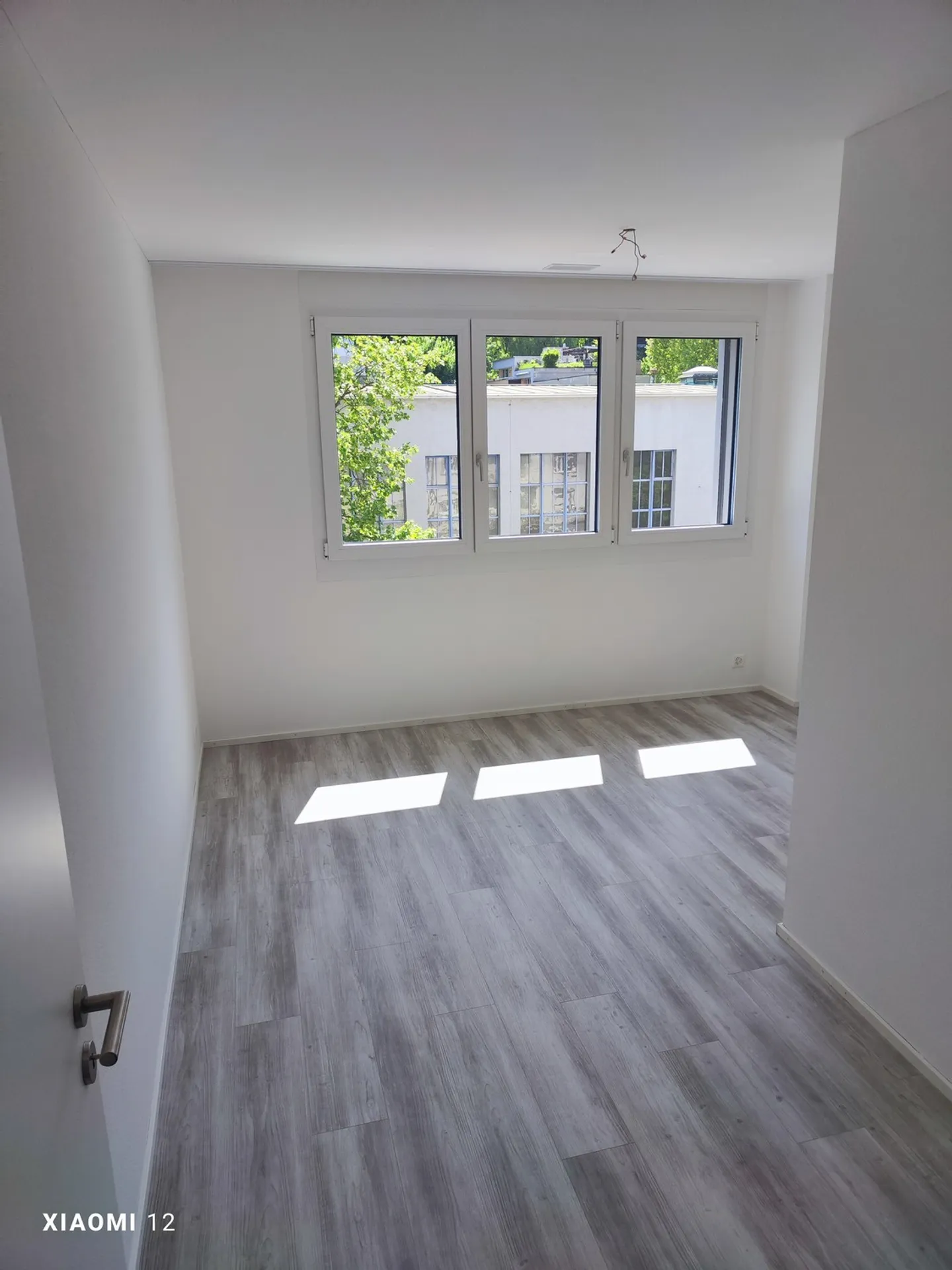 Appartement exclusif de 3,5 pièces (4ème étage) en face du Zwinglihaus - Photo 13 sur 29