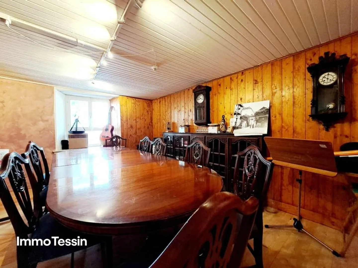 Cafe de la Poste: Historisches Cafe mit 8 Zimmern in Loco zu verkaufen - Foto 7 von 13