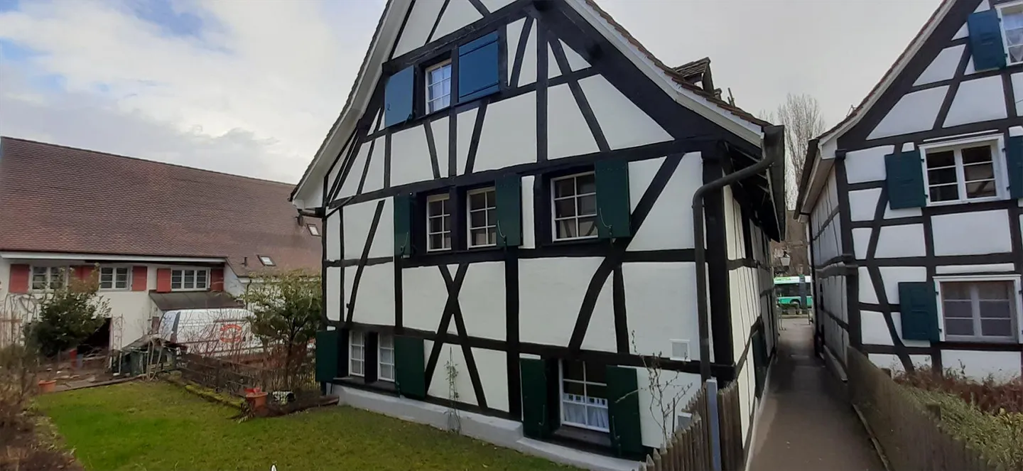 large 2-room apartment in timber construction - Photo 1 of 1
