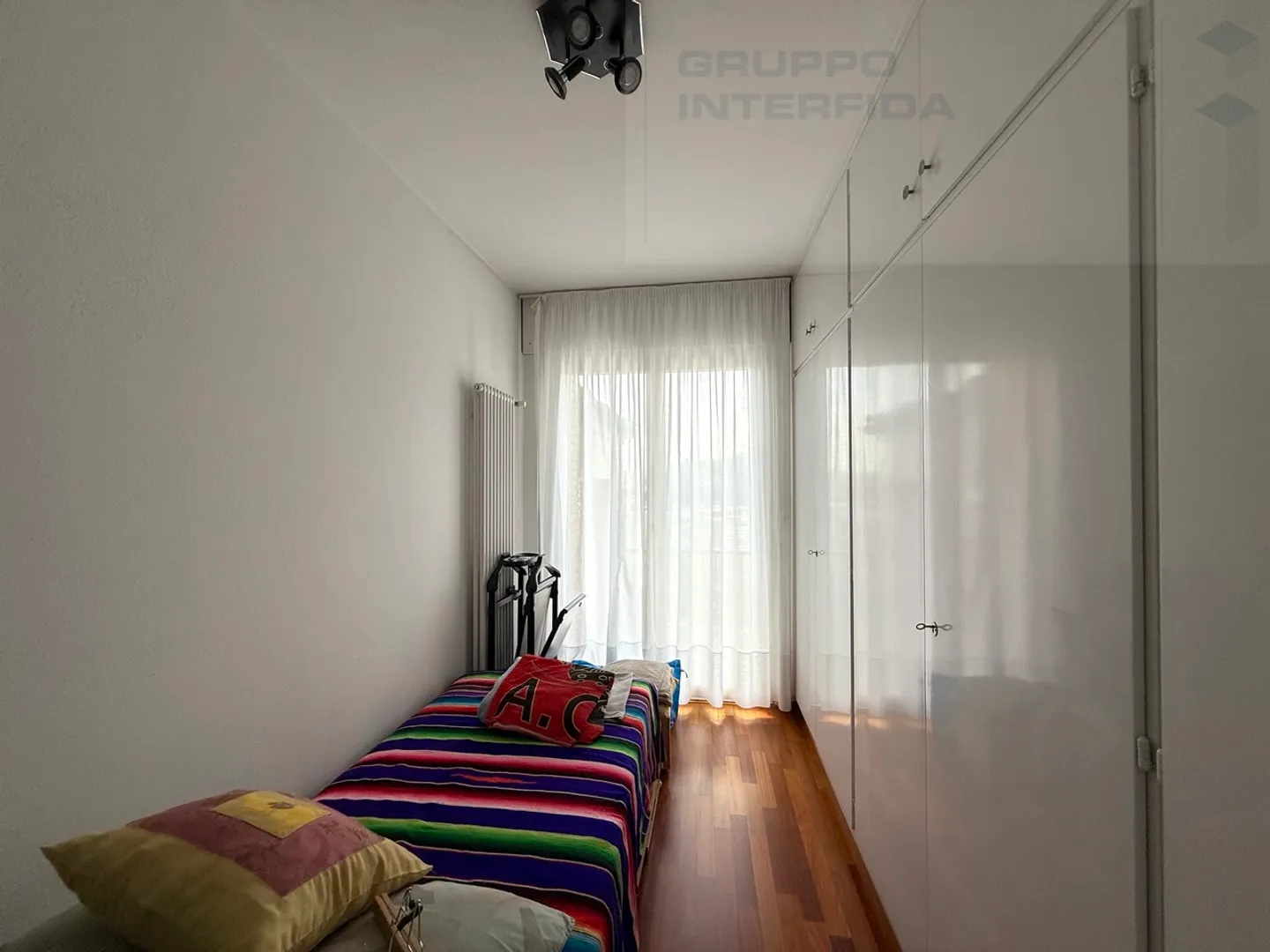 GRANDE VILLA AVEC PISCINE - Photo 15 sur 18