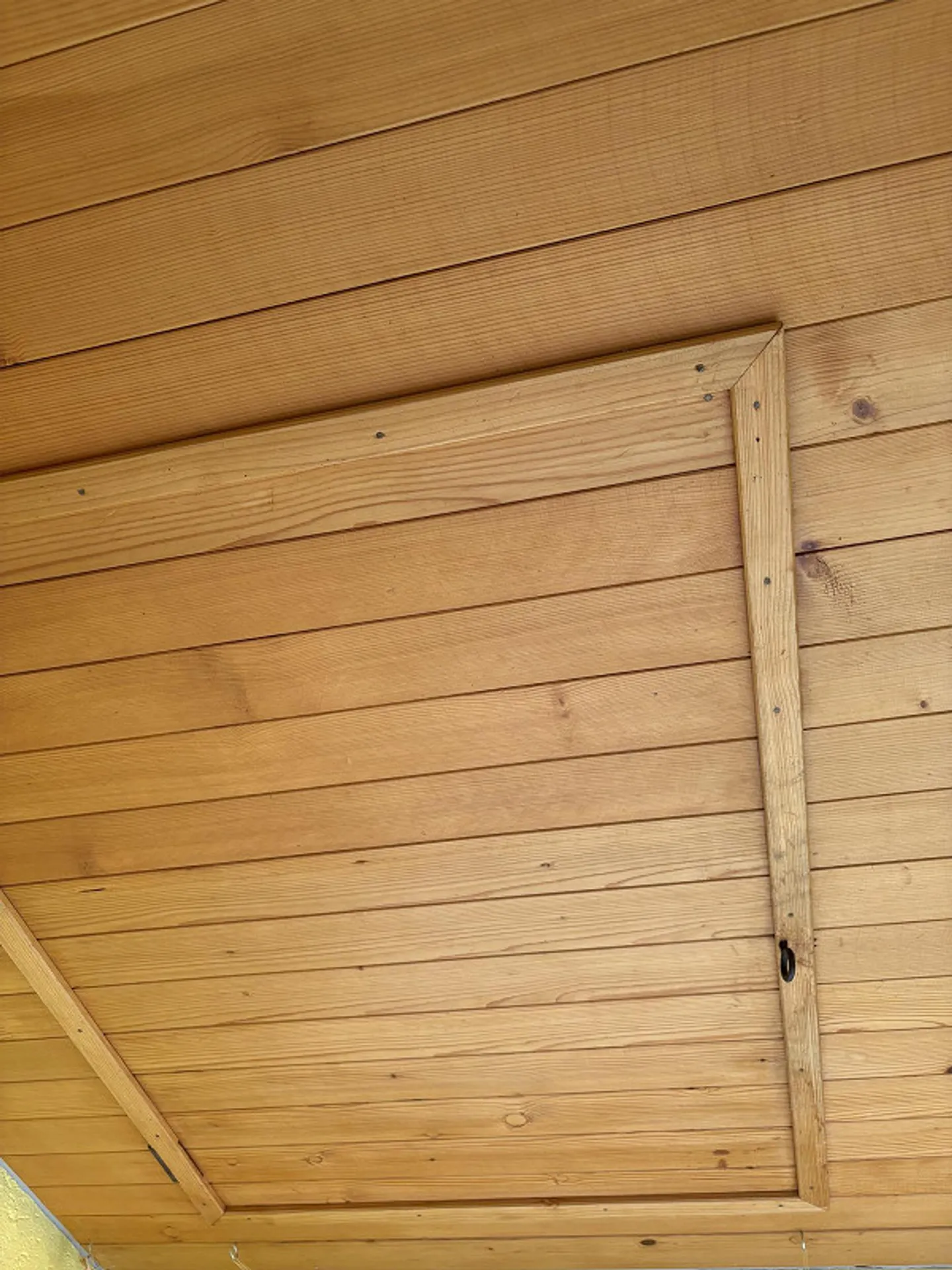 Schöne 4,5 Zimmer Wohnung mit atemberaubender Aussicht in Sigriswil - Foto 14 von 16