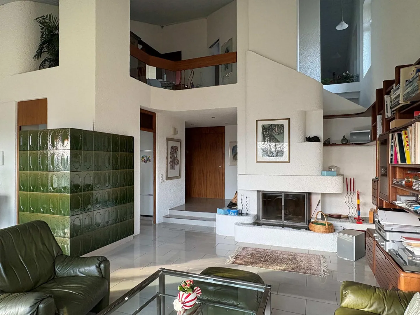 Detached Single-Family Home with Scenic Views and Expansion Potential - Photo 4 of 16