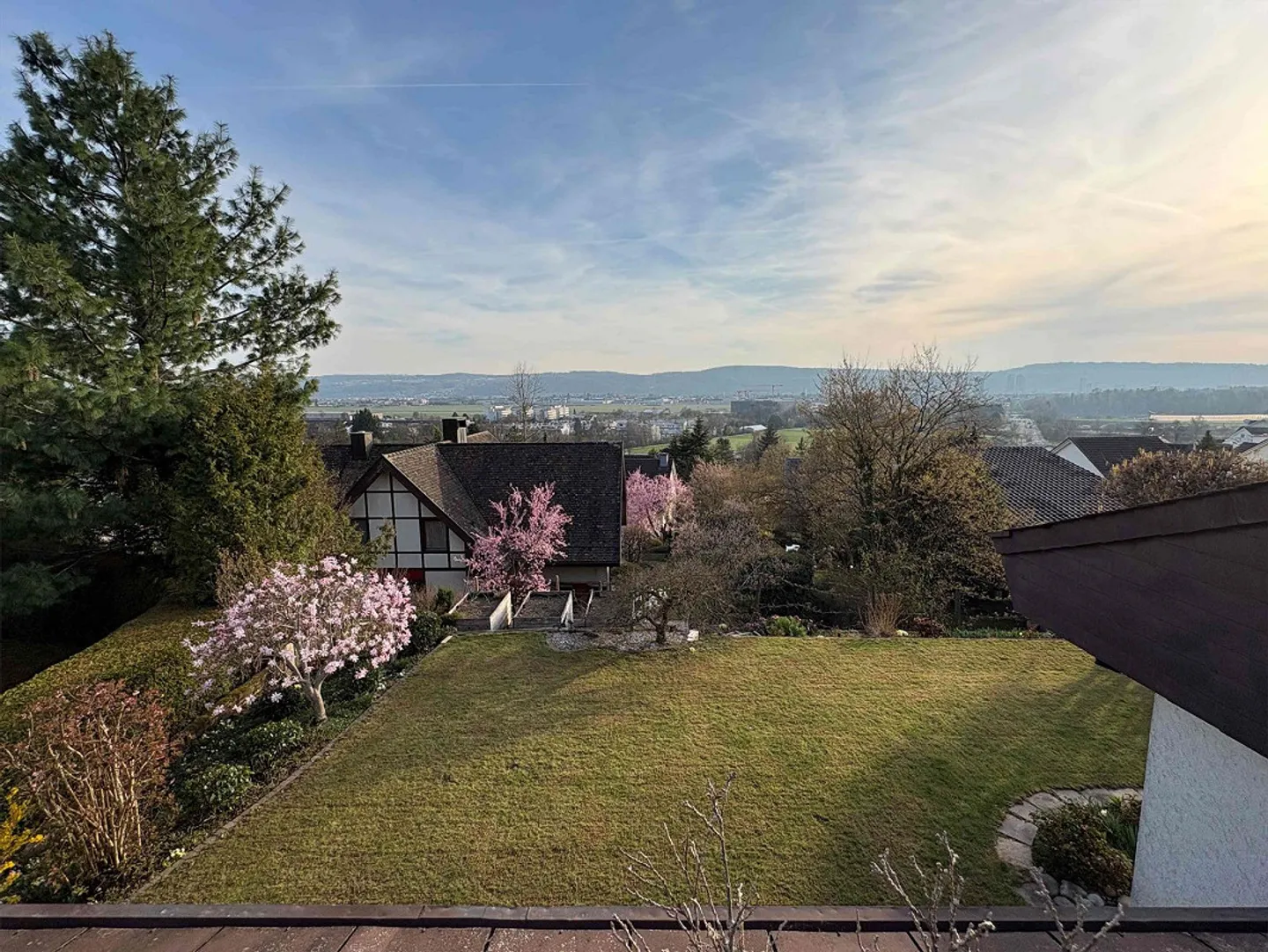 Detached Single-Family Home with Scenic Views and Expansion Potential - Photo 10 of 16