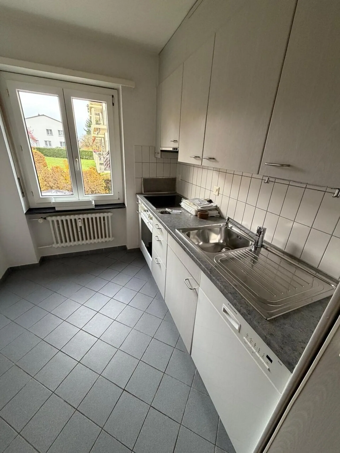 Apartment for rent - Photo 5 of 11