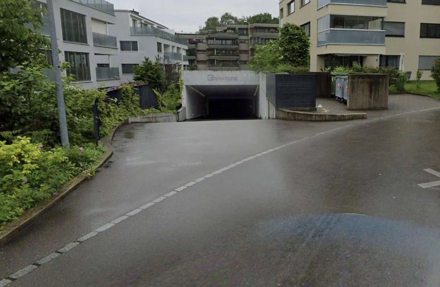 Tiefgaragen Parkplatz Verfügbar - Foto 1 von 1