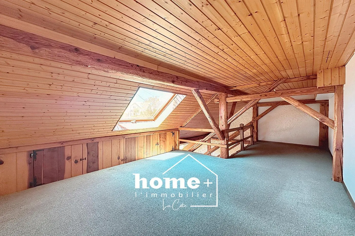 Exclusively - Triplex Loft - Photo 8 of 10