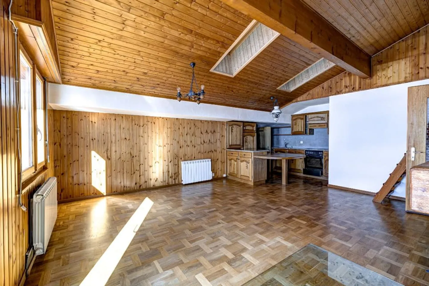 Appartamento spazioso e luminoso con 2 camere da letto vicino alle piste - Foto 6 di 13