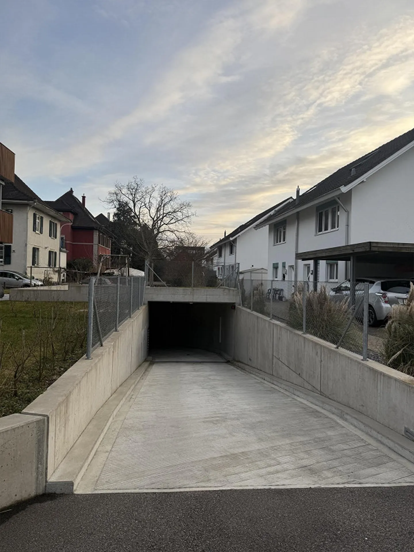 Posto auto in garage sotterranea - Foto 2 di 5