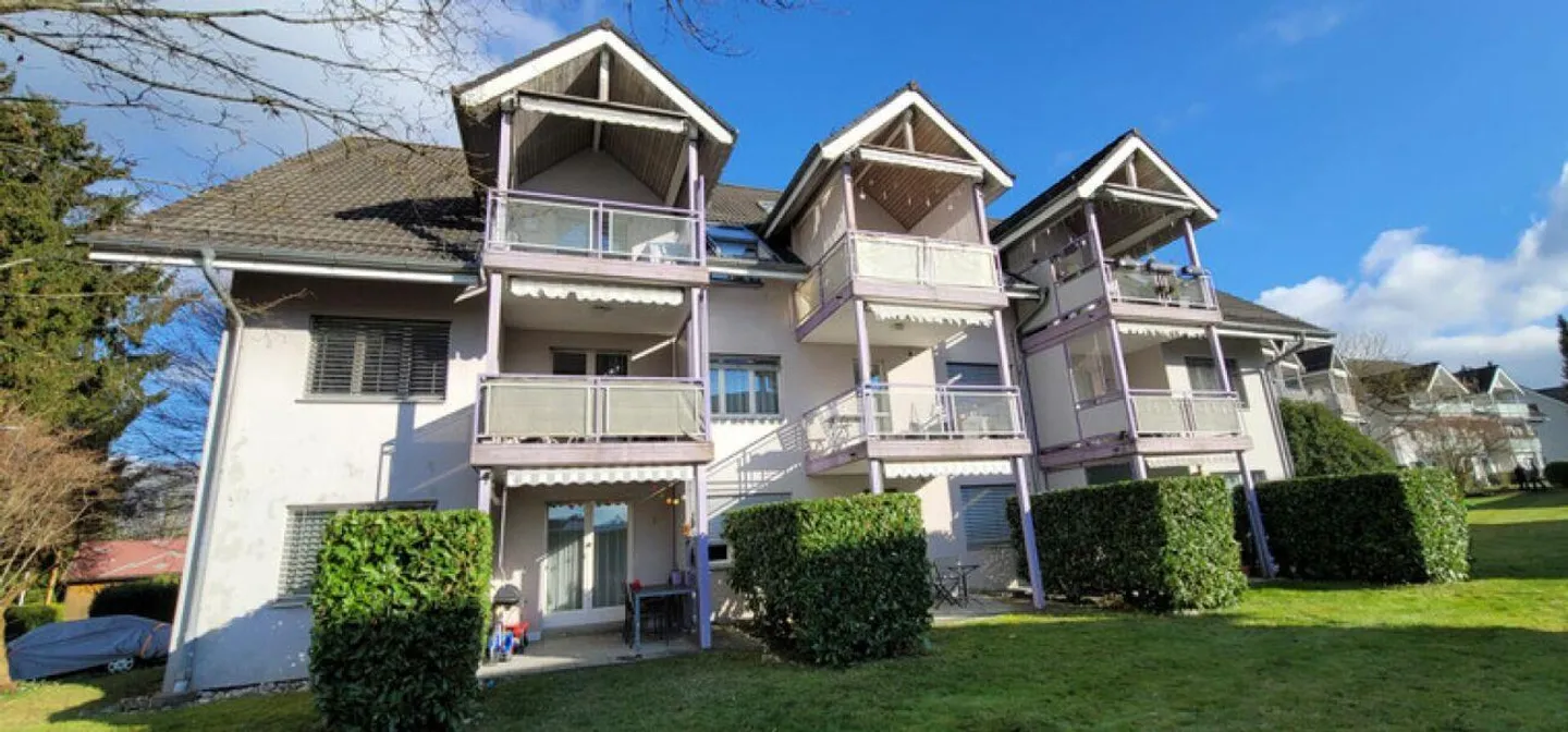Agencement spacieux, lumineux et avec un balcon attrayant ! - Photo 1 sur 8