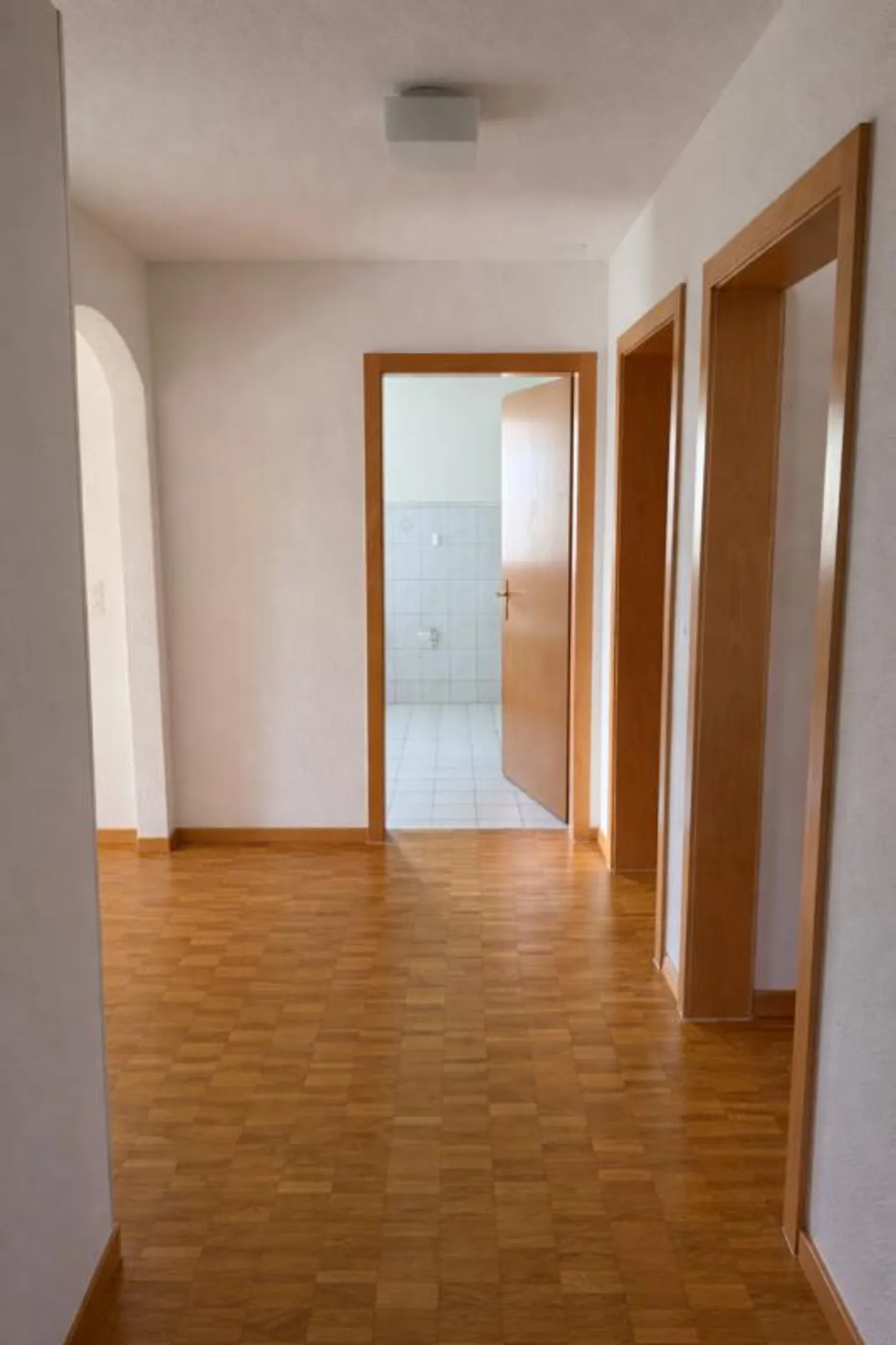 Agencement spacieux, lumineux et avec un balcon attrayant ! - Photo 7 sur 8