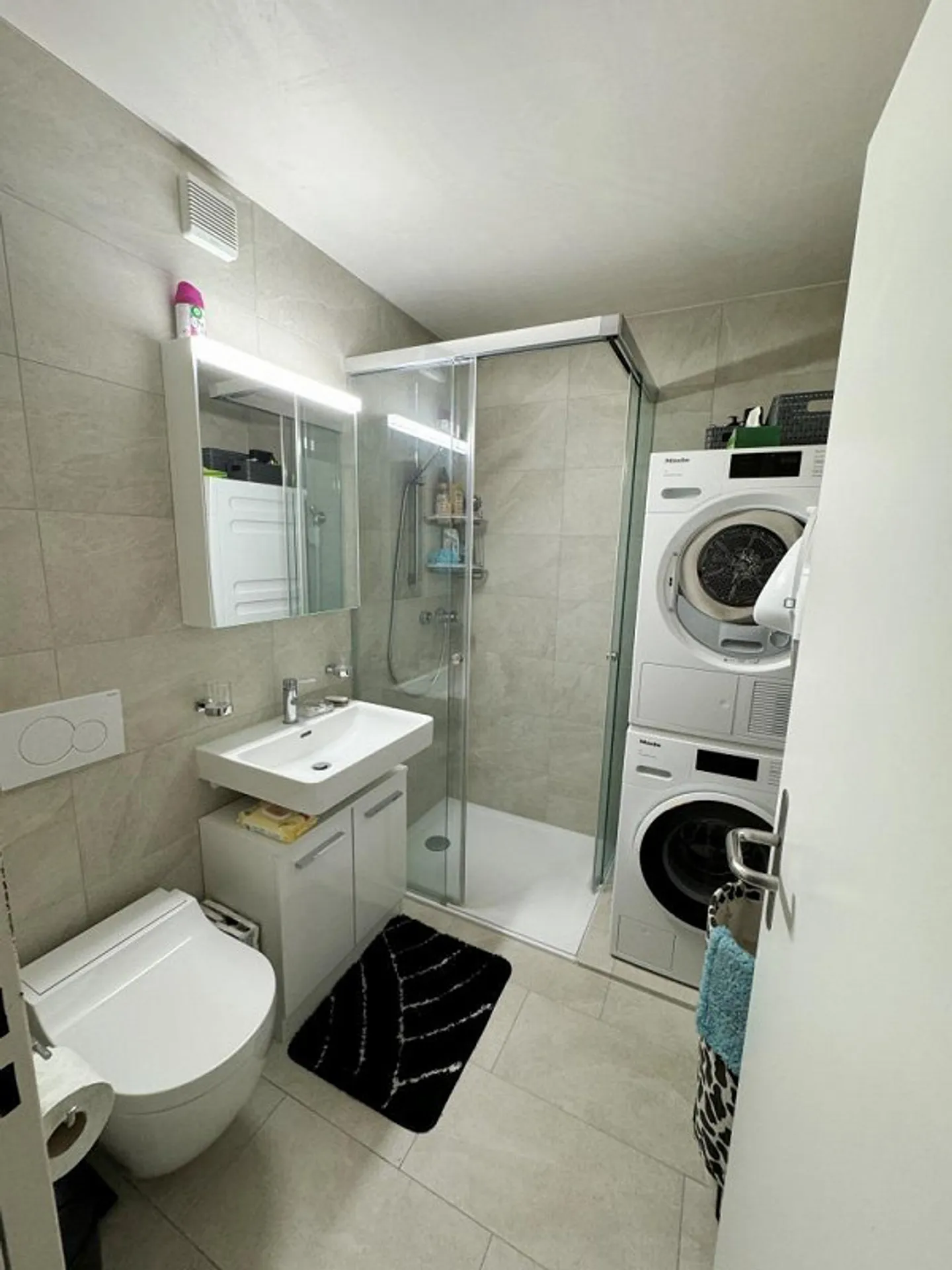 Your residential happiness directly on the Limmat - Photo 4 of 5