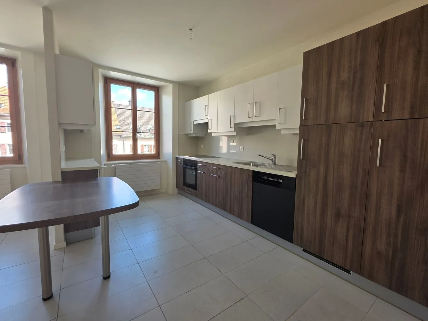 WOHNUNG IN DER NÄHE DES MARKTPLATZES - Foto 1 von 8