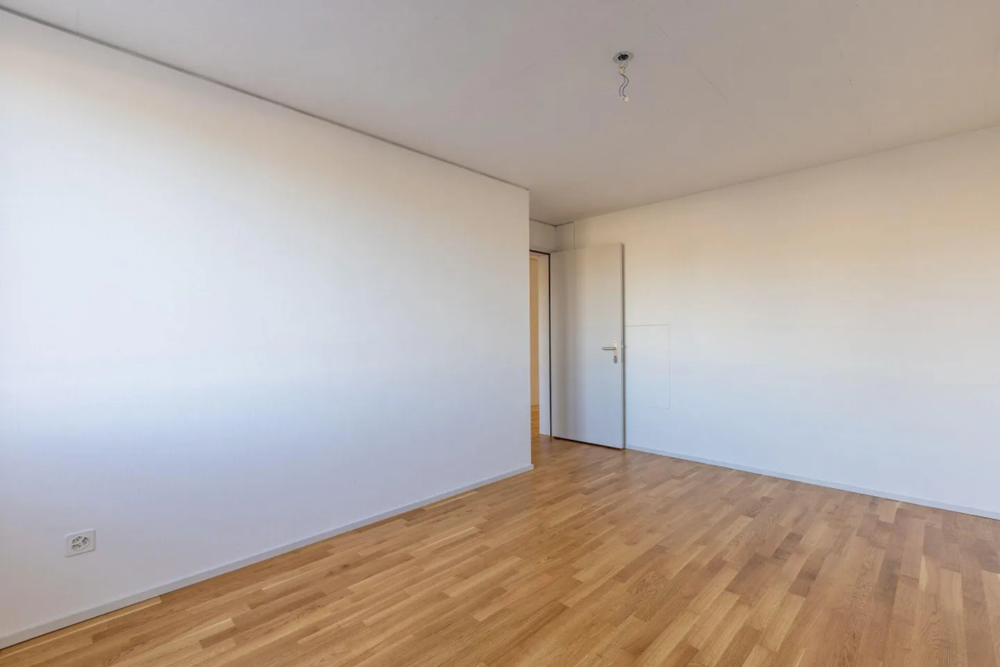 Ampio appartamento di 5.5 stanze 03.21 con molte opzioni di acquisto - Foto 8 di 19