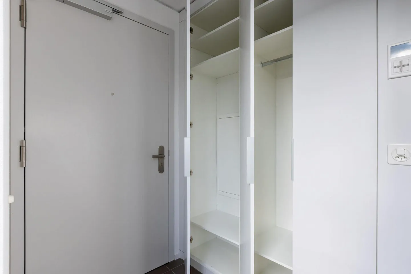 Ampio appartamento di 5.5 stanze 03.21 con molte opzioni di acquisto - Foto 9 di 19