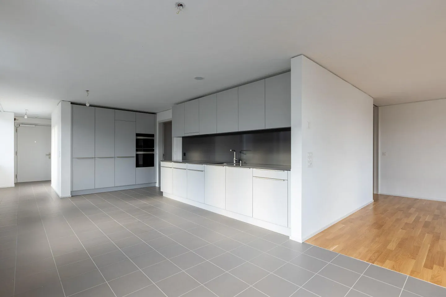 Ampio appartamento di 5.5 stanze 03.21 con molte opzioni di acquisto - Foto 1 di 19