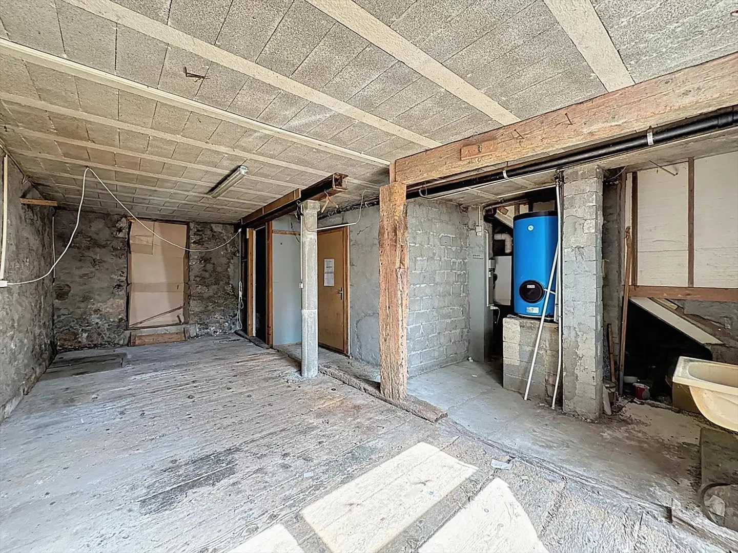 Bella casa di villaggio da ristrutturare - Permesso di costruzione disponibile - Foto 10 di 10