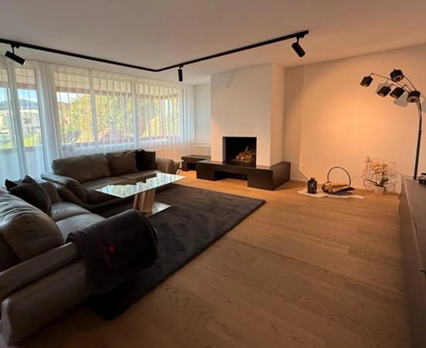 Penthouse apartment with spacious terrace and breathtaking view - Photo 3 of 20