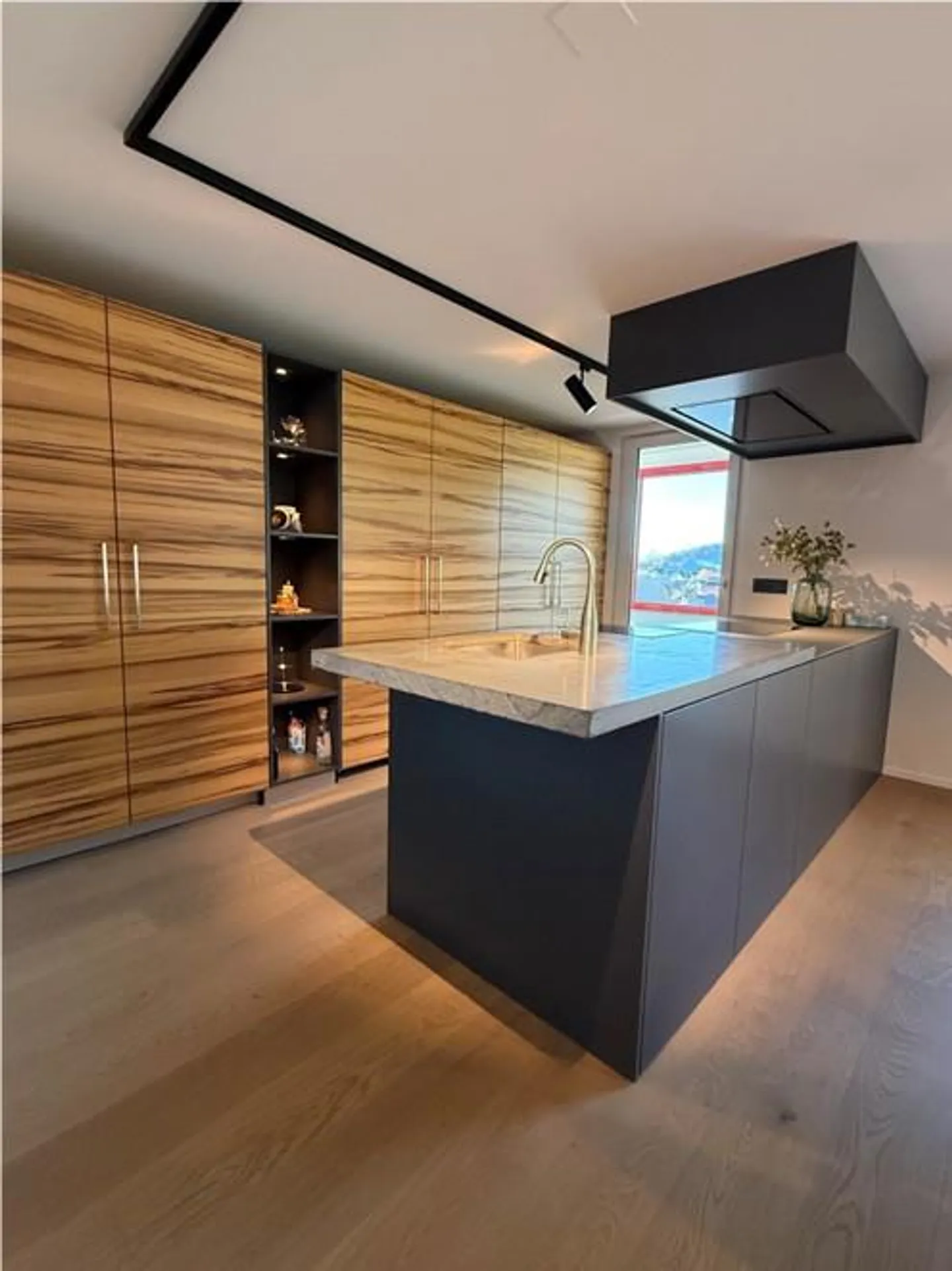 Penthouse apartment with spacious terrace and breathtaking view - Photo 5 of 20