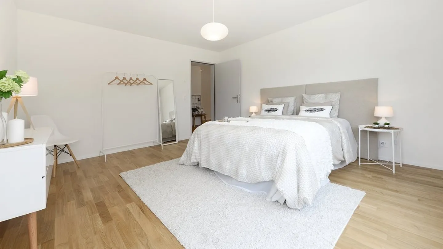 Modern Ground-Floor Apartment - Photo 7 of 12