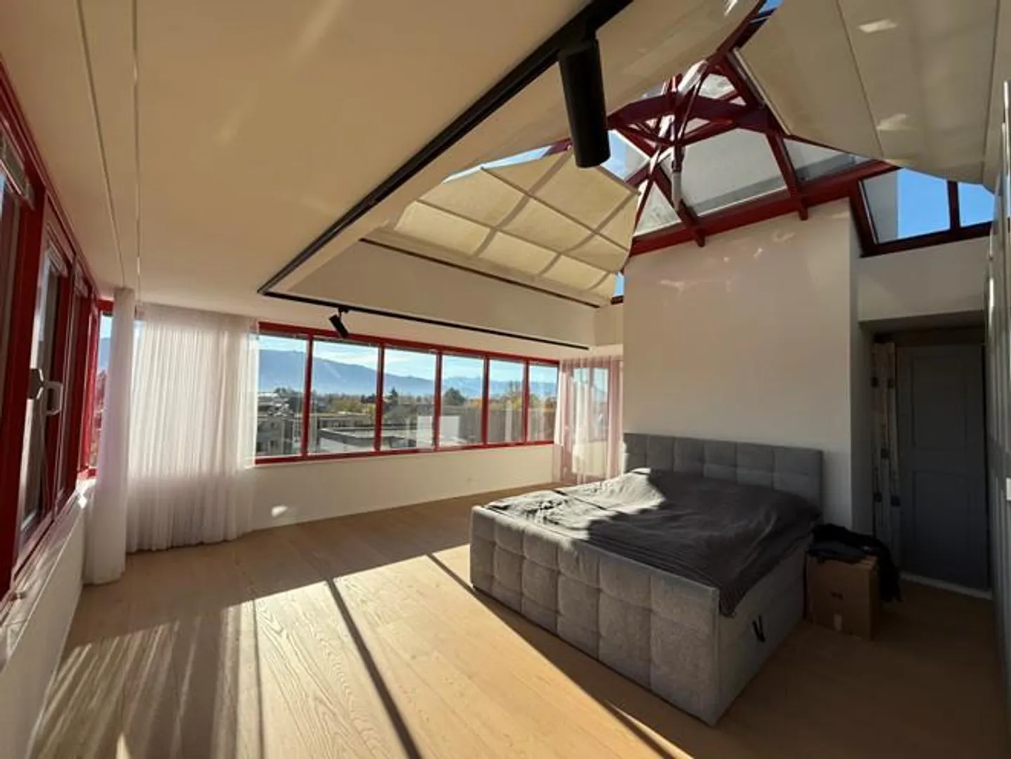 Penthouse apartment with spacious terrace and breathtaking view - Photo 10 of 20