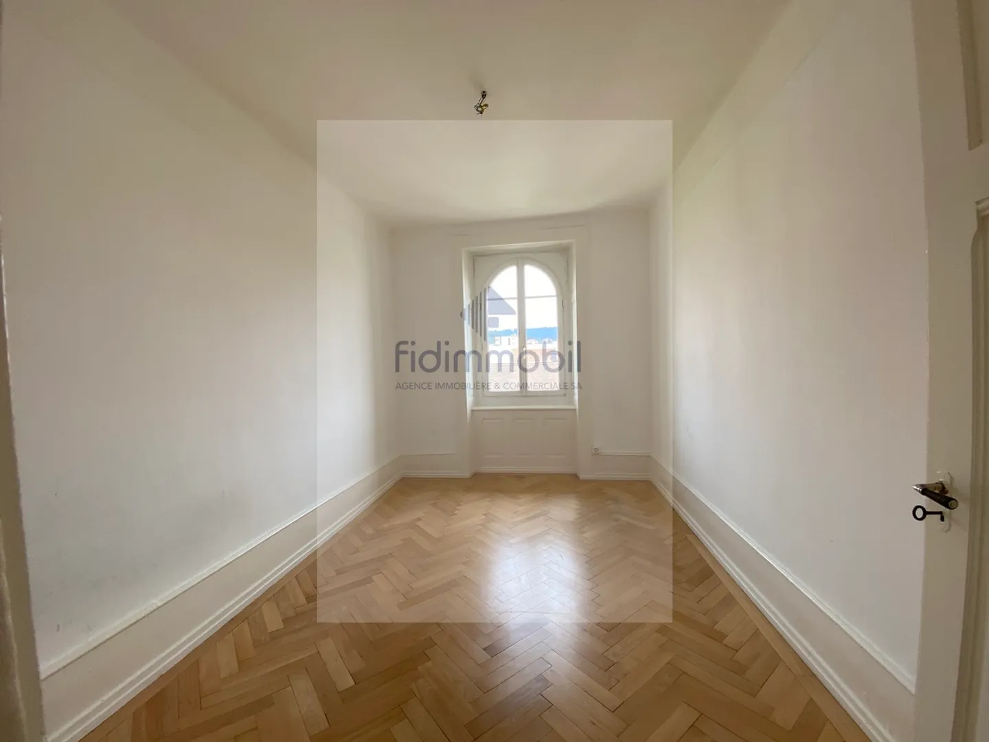 Appartement de 4 pièces plein de charme - Photo 5 sur 8